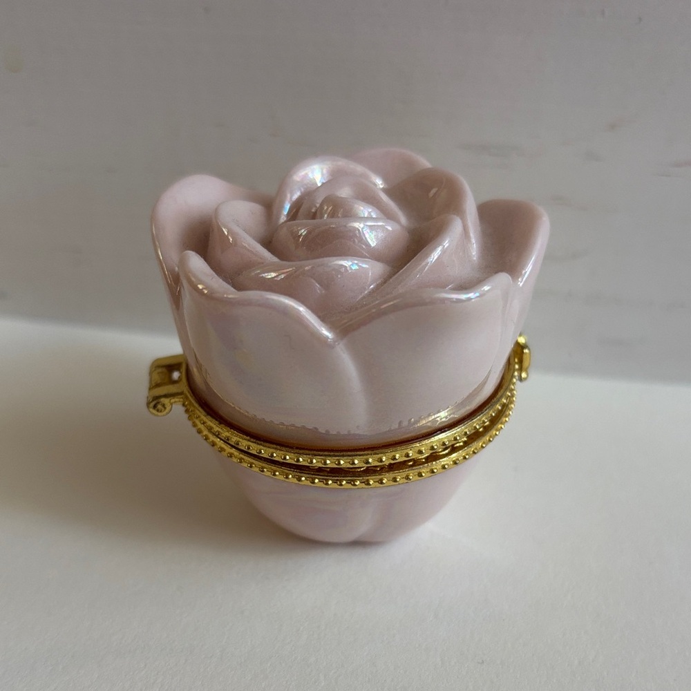 Mary Kay Pearlescent Pink Rose Trinket Box with Gold Trim